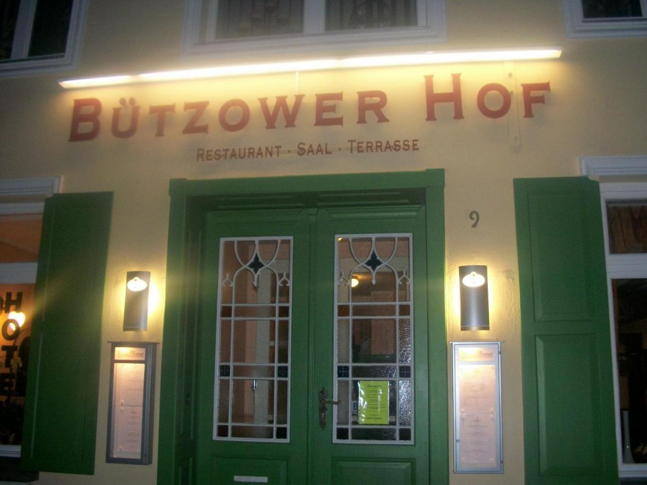 Hotel Buetzower Hof Exterior photo